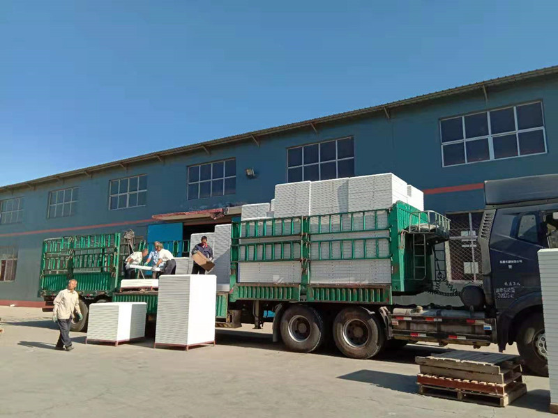 8月30日玻璃鋼水箱兩車(chē)發(fā)貨中